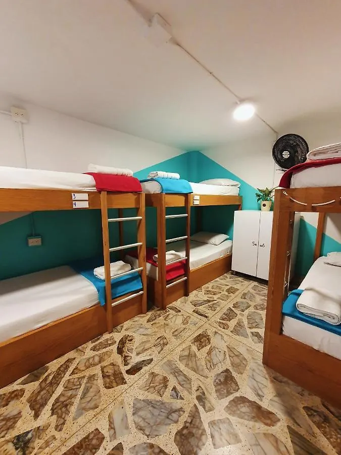 La Playa Hostel & Rooftop Medellin